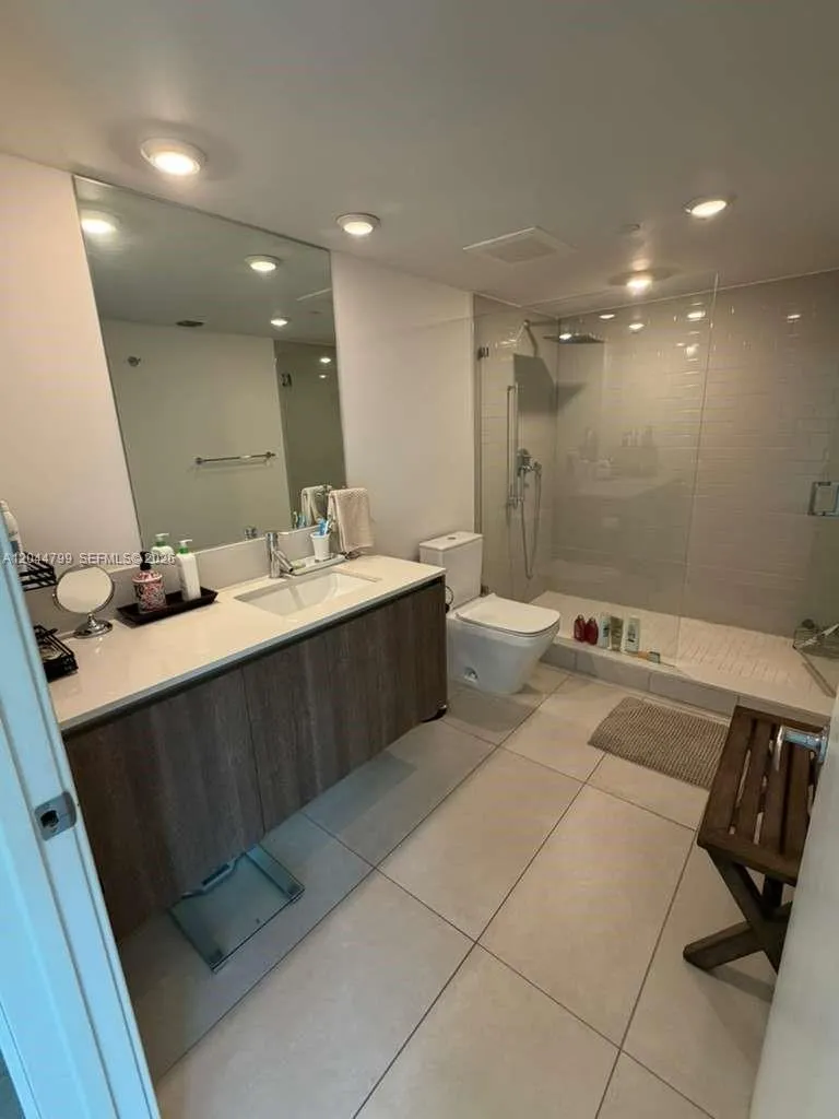 1025 92nd St #507 Bay Harbor Islands, FL 33154