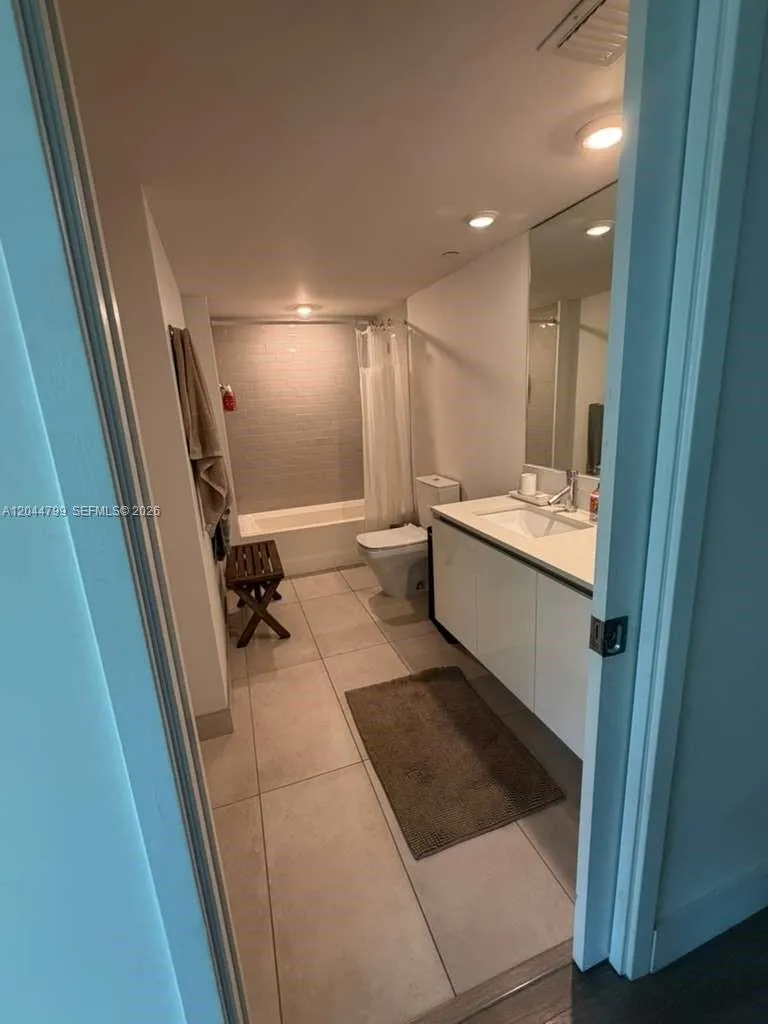 1025 92nd St #507 Bay Harbor Islands, FL 33154