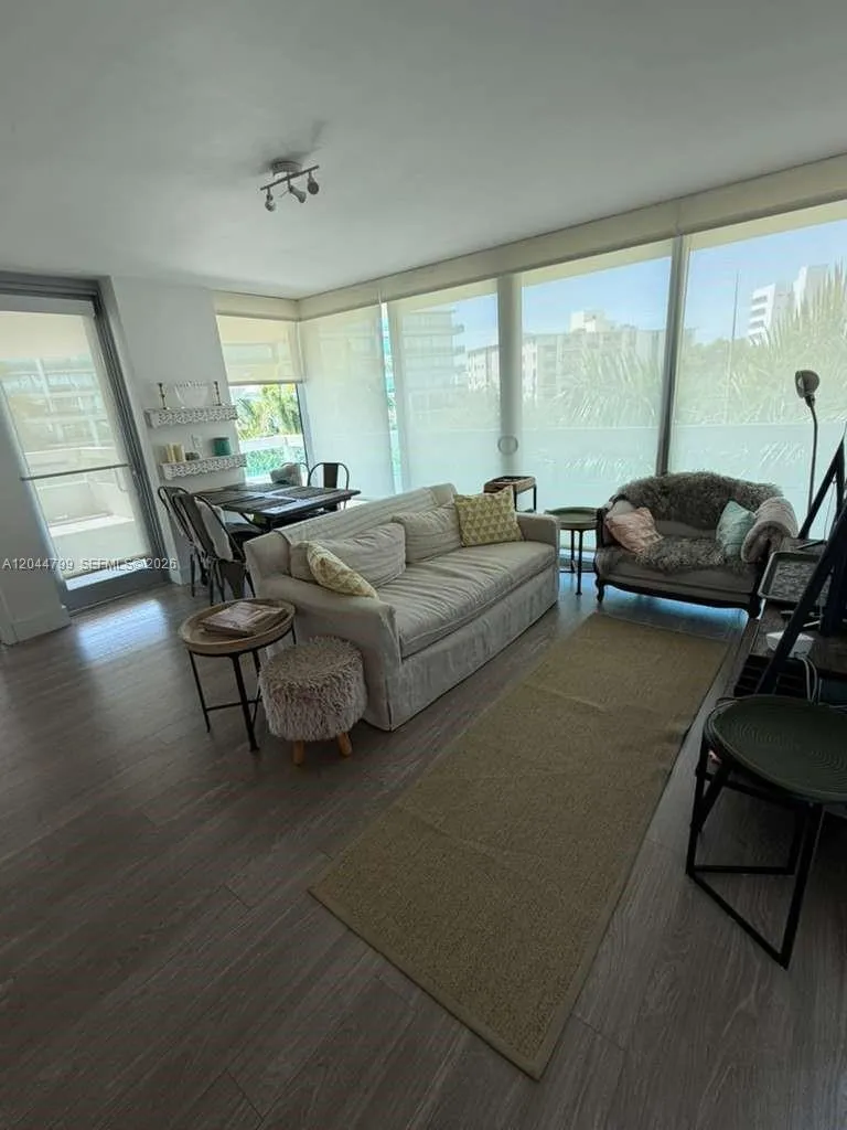 1025 92nd St #507 Bay Harbor Islands, FL 33154