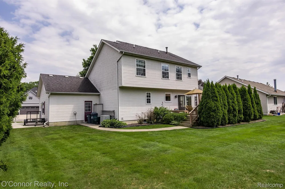 474 Colorado Avenue Marysville City, MI 48040