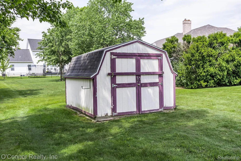 474 Colorado Avenue Marysville City, MI 48040