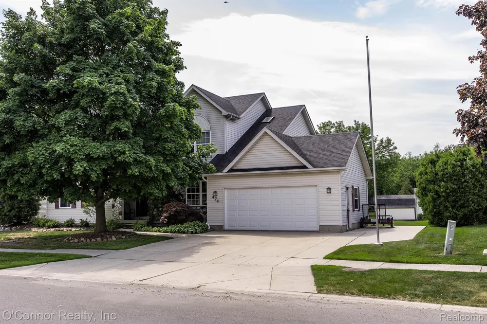 474 Colorado Avenue Marysville City, MI 48040