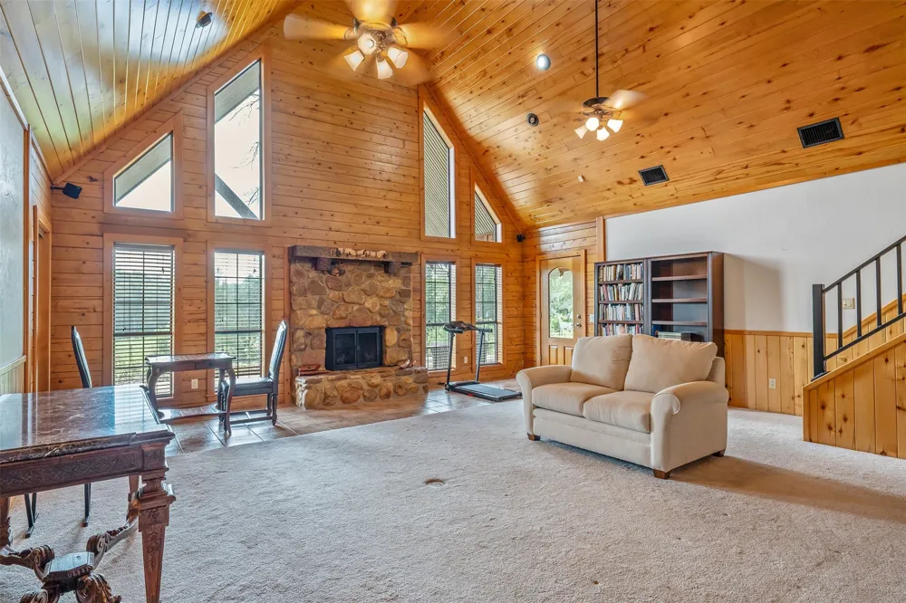 15753 COUNTY ROAD 223 Tyler, TX 75707