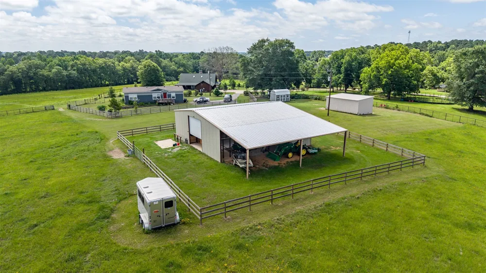 15753 COUNTY ROAD 223 Tyler, TX 75707