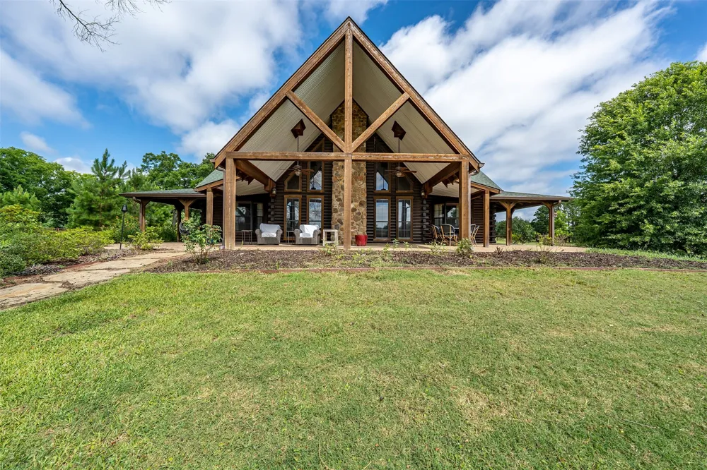 15753 COUNTY ROAD 223 Tyler, TX 75707