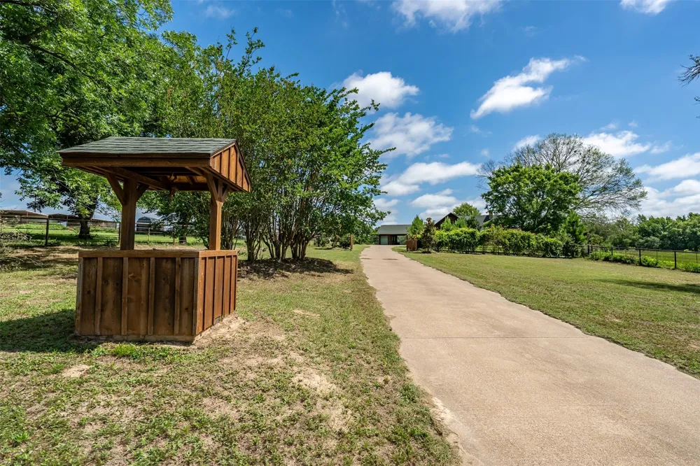 15753 COUNTY ROAD 223 Tyler, TX 75707