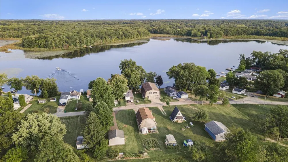 Fair Lake Drive Delton, MI 49046
