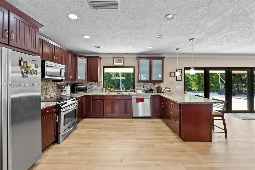 7430 SW 142nd Ter Palmetto Bay, FL 33158