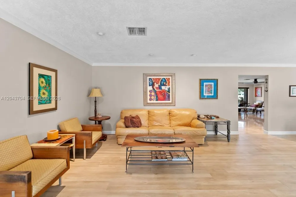 7430 SW 142nd Ter Palmetto Bay, FL 33158