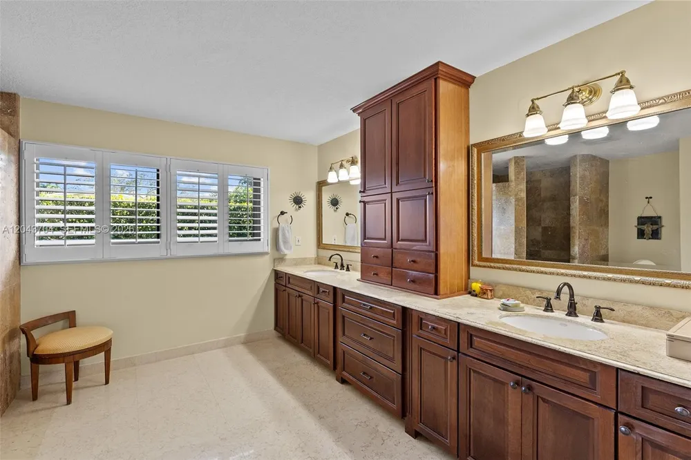 7430 SW 142nd Ter Palmetto Bay, FL 33158