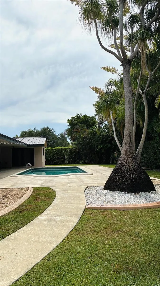 7430 SW 142nd Ter Palmetto Bay, FL 33158