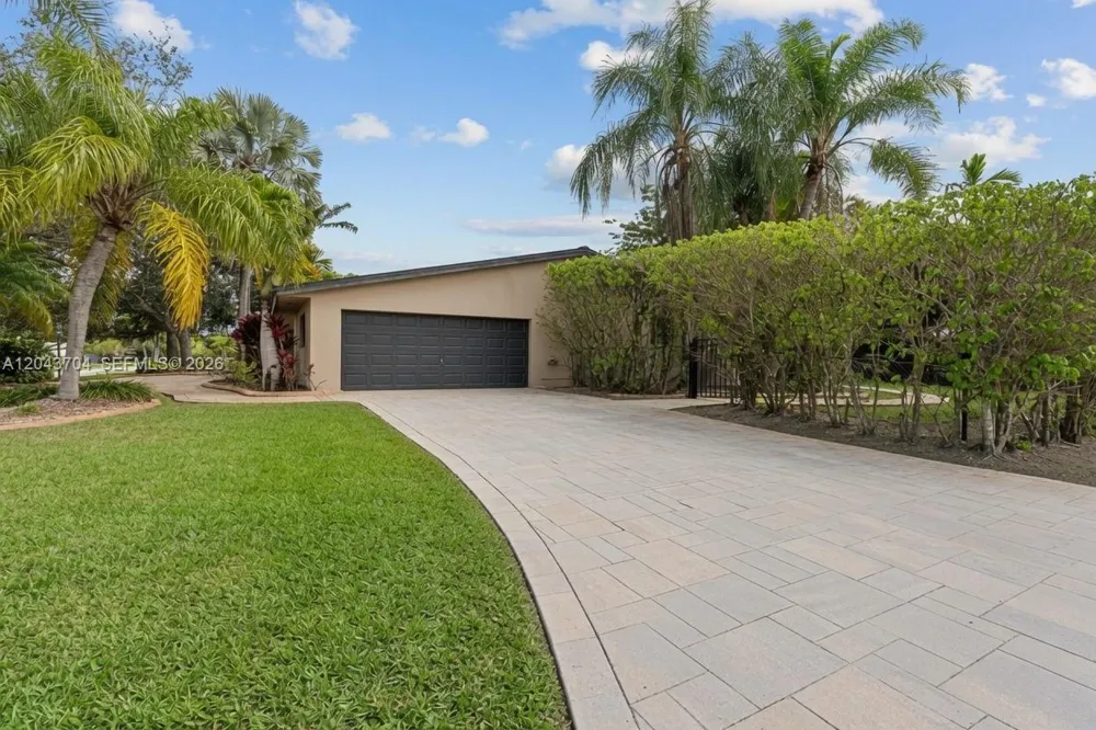 7430 SW 142nd Ter Palmetto Bay, FL 33158