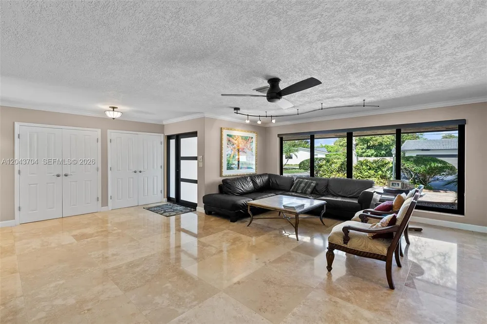 7430 SW 142nd Ter Palmetto Bay, FL 33158