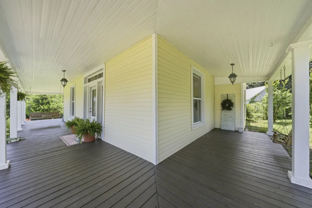1641 Old Fayetteville Hwy Lynchburg, TN 37352