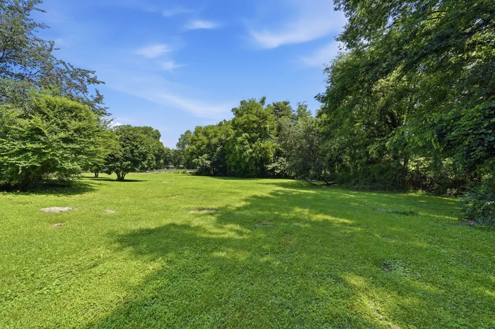 1641 Old Fayetteville Hwy Lynchburg, TN 37352