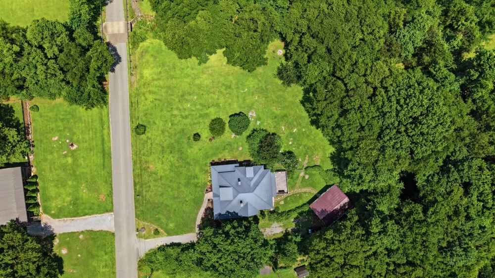 1641 Old Fayetteville Hwy Lynchburg, TN 37352