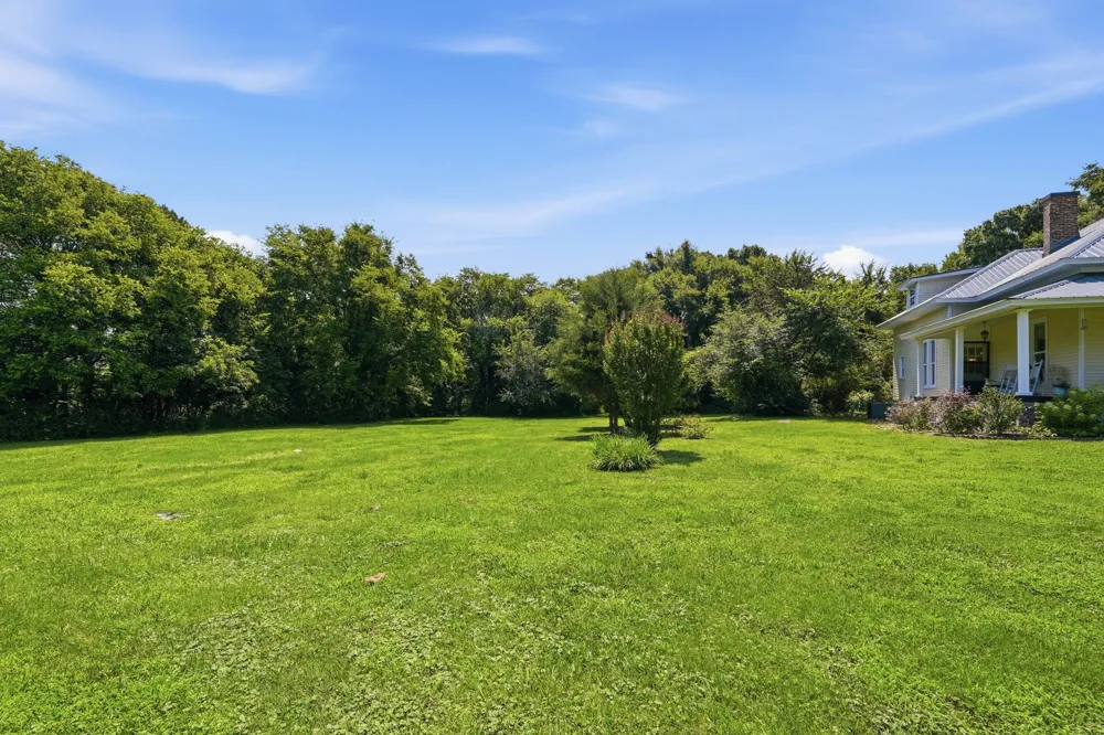 1641 Old Fayetteville Hwy Lynchburg, TN 37352