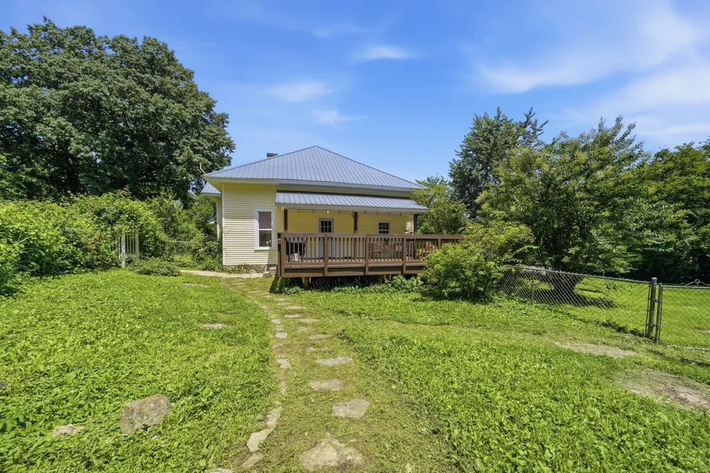 1641 Old Fayetteville Hwy Lynchburg, TN 37352