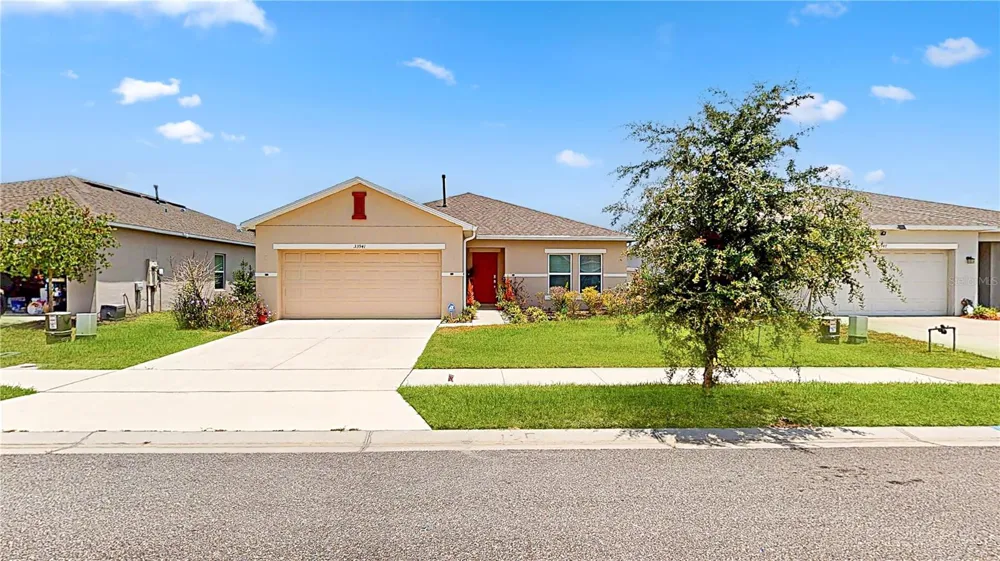 33941 SKY BLOSSOM CIRCLE Leesburg, FL 34788