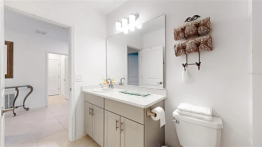 33941 SKY BLOSSOM CIRCLE Leesburg, FL 34788