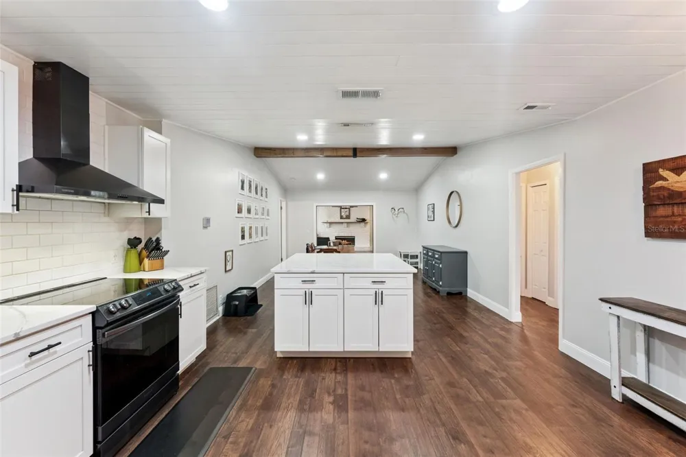 1404 BEVERLY LANE Casselberry, FL 32707