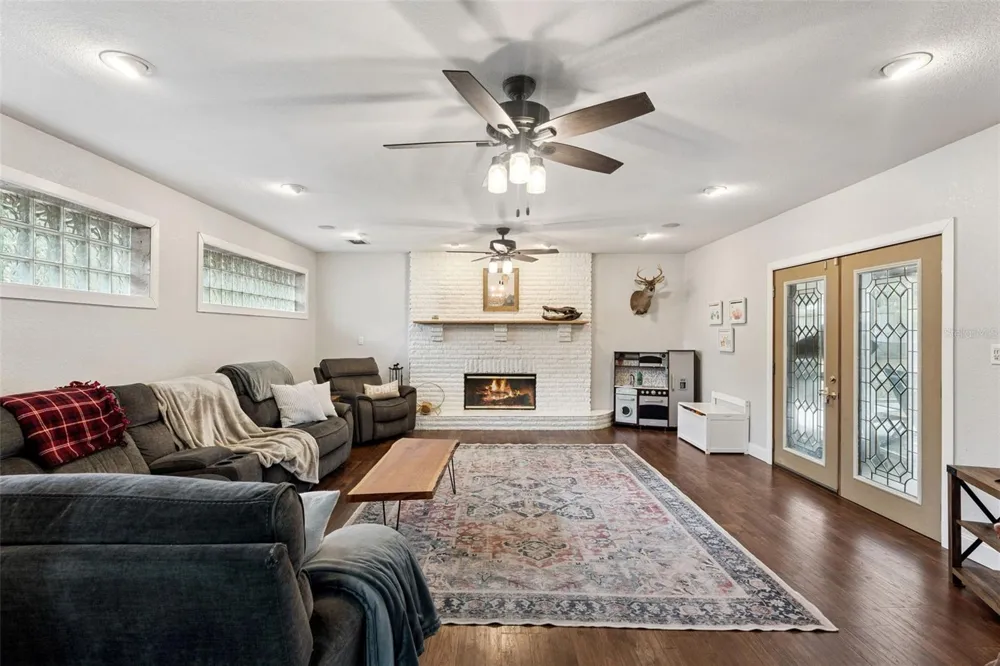 1404 BEVERLY LANE Casselberry, FL 32707