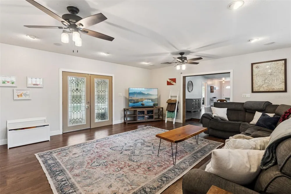 1404 BEVERLY LANE Casselberry, FL 32707