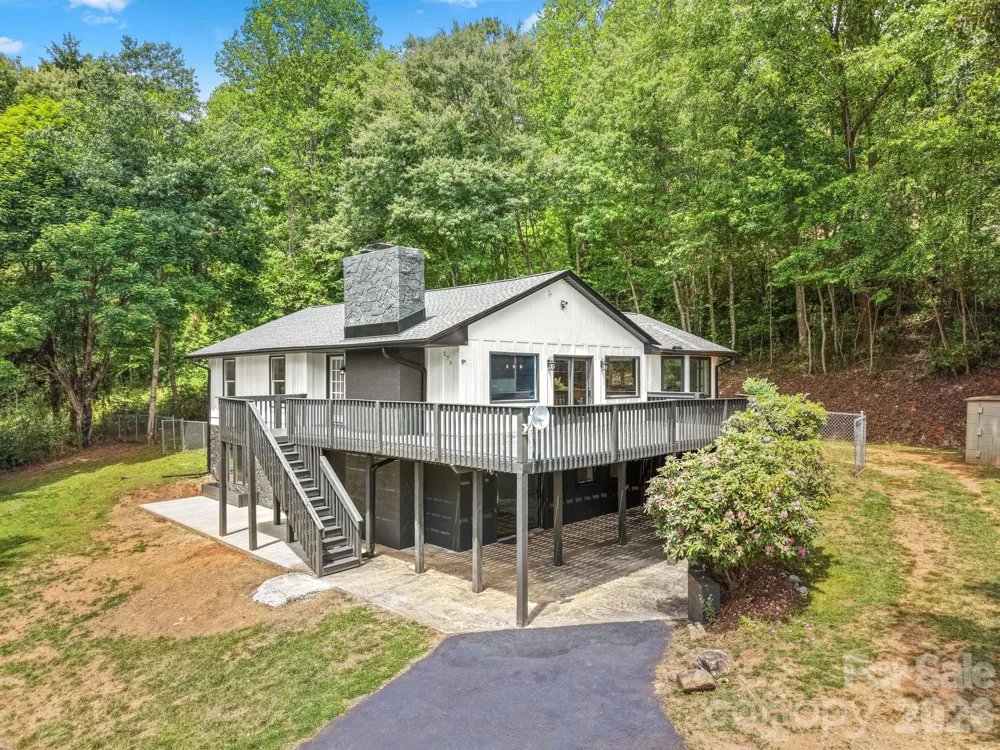 270 Blake Branch Road Sylva, NC 28779