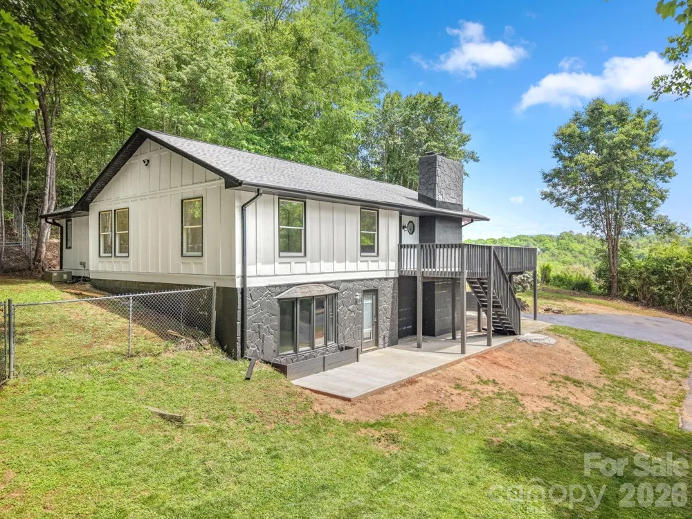 270 Blake Branch Road Sylva, NC 28779