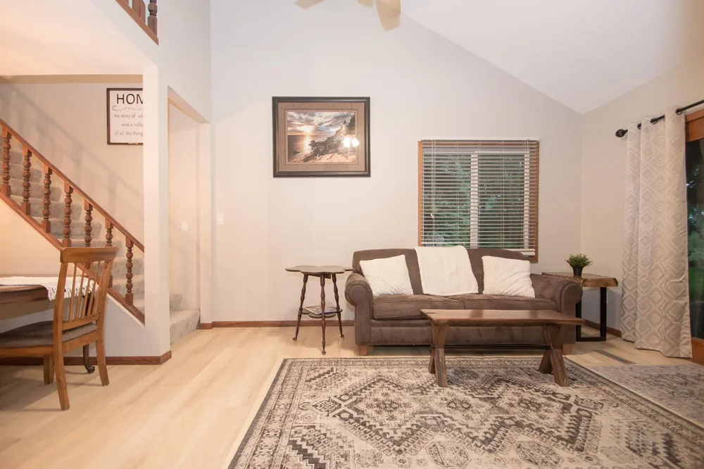 544 Auburn Place NW #H Elk River, MN 55330