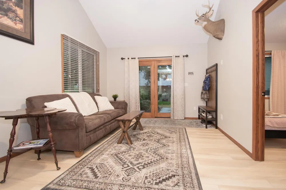 544 Auburn Place NW #H Elk River, MN 55330