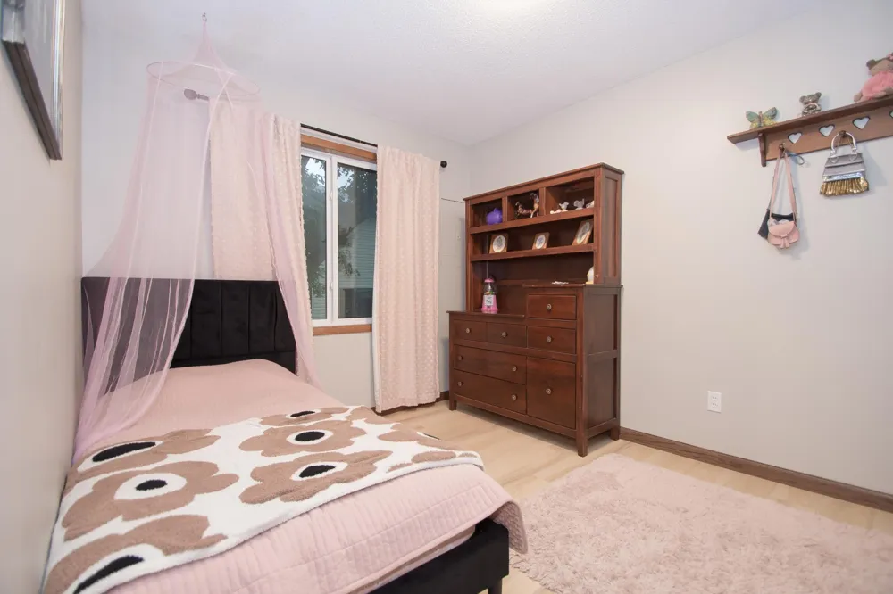 544 Auburn Place NW #H Elk River, MN 55330