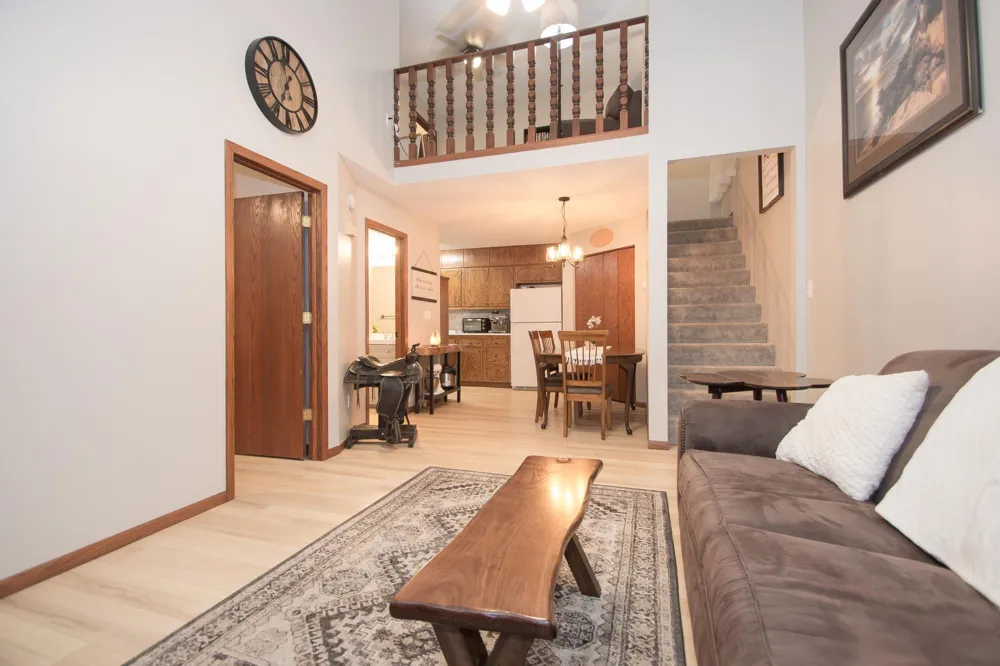 544 Auburn Place NW #H Elk River, MN 55330