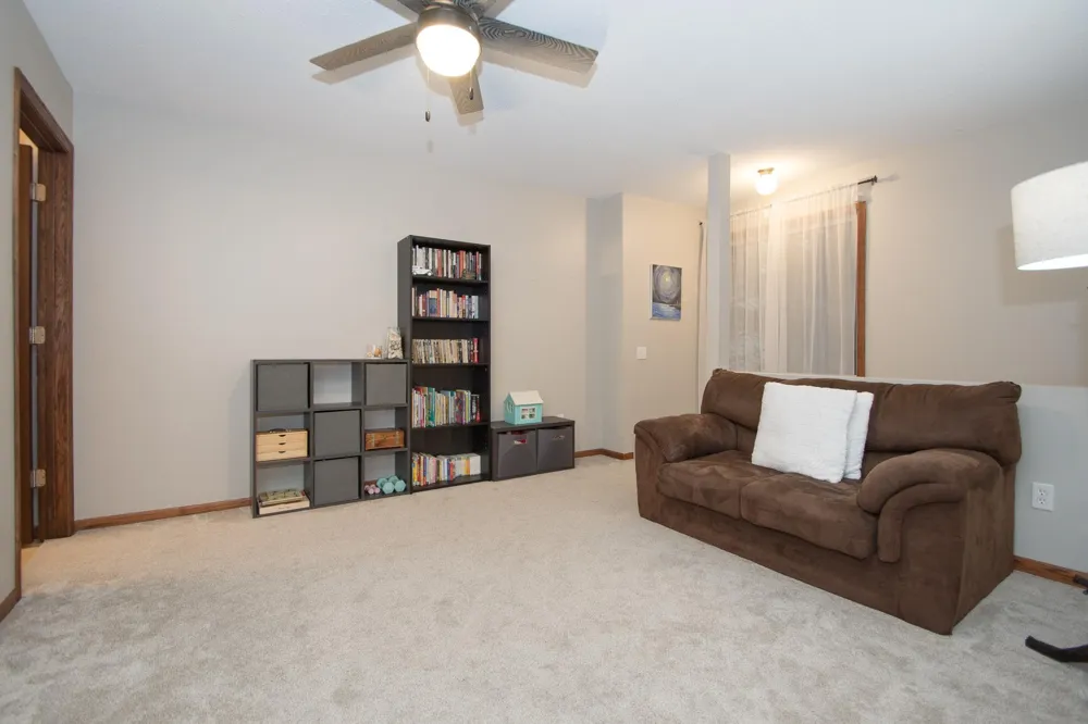 544 Auburn Place NW #H Elk River, MN 55330