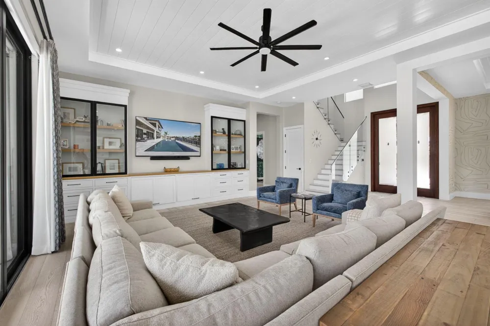 824 Shore Drive North Palm Beach, FL 33408
