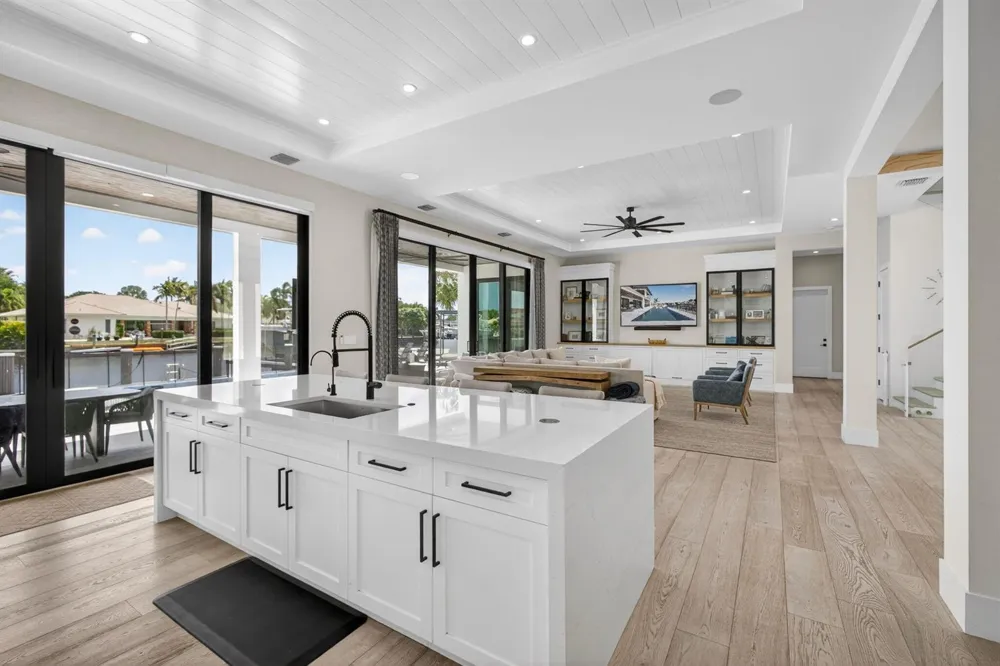 824 Shore Drive North Palm Beach, FL 33408