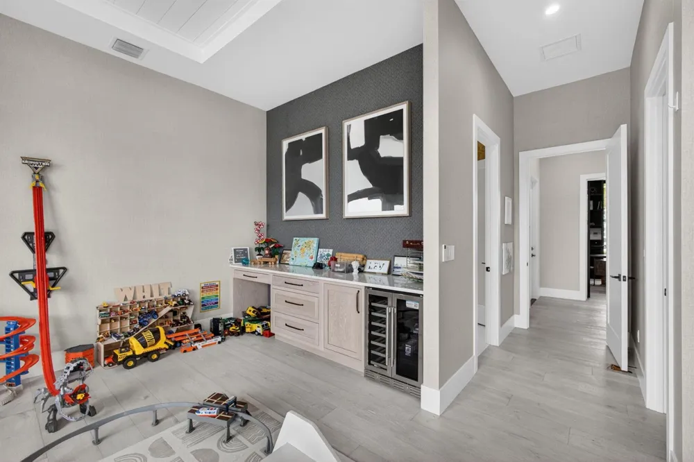 824 Shore Drive North Palm Beach, FL 33408