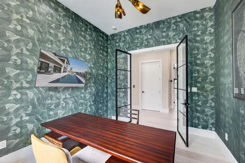 824 Shore Drive North Palm Beach, FL 33408