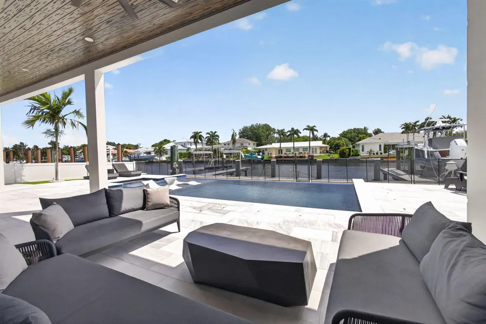 824 Shore Drive North Palm Beach, FL 33408