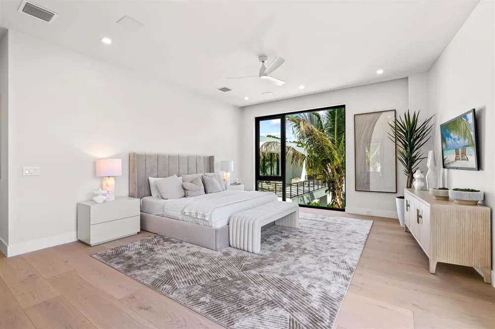 723 Lake Avenue Delray Beach, FL 33483
