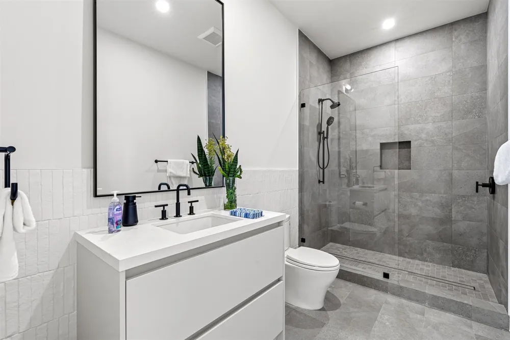 723 Lake Avenue Delray Beach, FL 33483