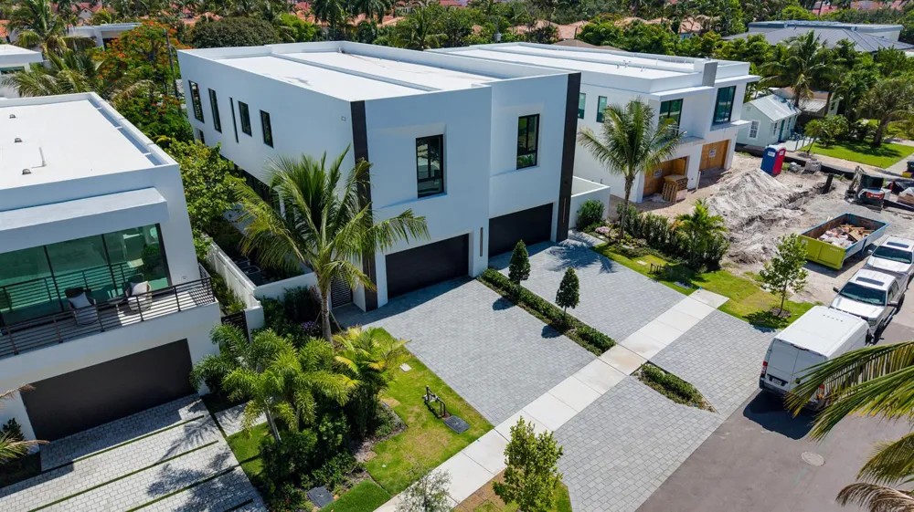 723 Lake Avenue Delray Beach, FL 33483