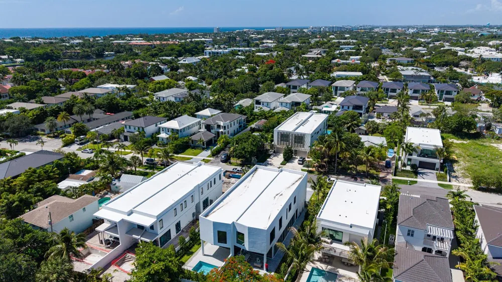 723 Lake Avenue Delray Beach, FL 33483