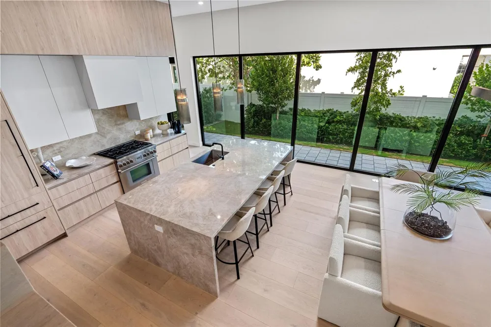 723 Lake Avenue Delray Beach, FL 33483