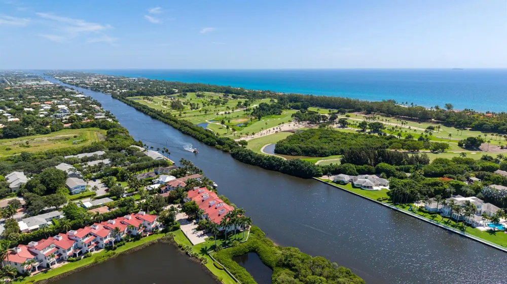 723 Lake Avenue Delray Beach, FL 33483