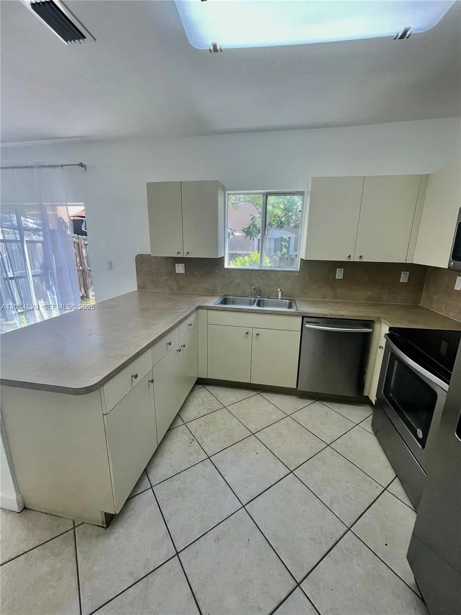 21477 SW 85th Psge #21477 Cutler Bay, FL 33189