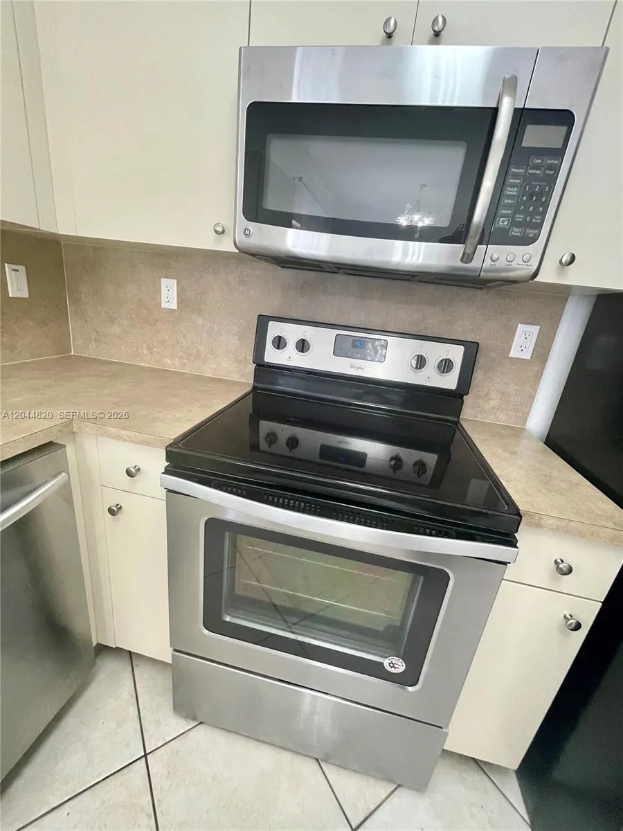 21477 SW 85th Psge #21477 Cutler Bay, FL 33189