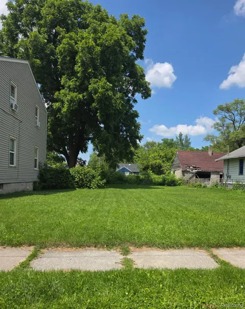 3407 Fulton Street