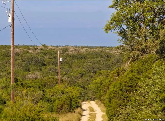 6824 SD 28570 Rocksprings, TX 78880