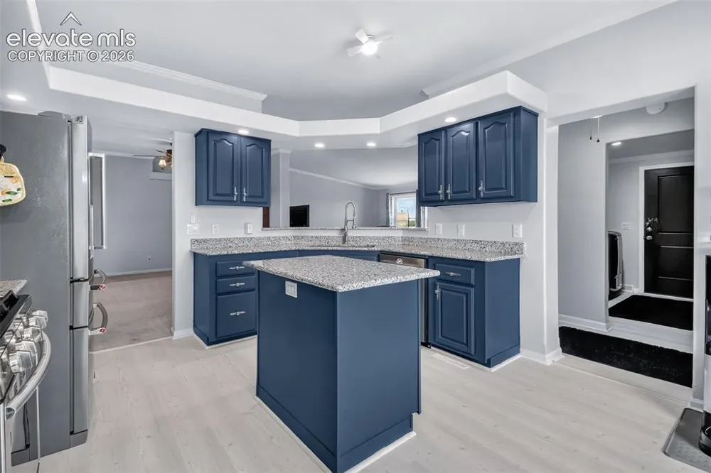 14335 Whistling Hills Lane Colorado Springs, CO 80928